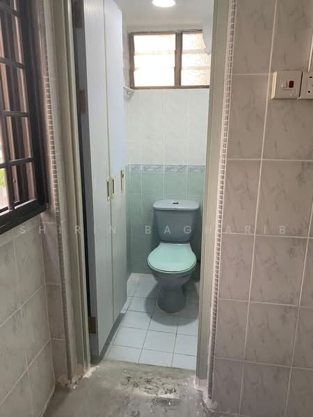 34 Marine Crescent, 34 Marine Crescent, 2 Bedrooms, 631 sqft, HDB Flat For Sale, by Shirin Bagharib, 500234406 - Bathroom - PropertyGuru.com.sg