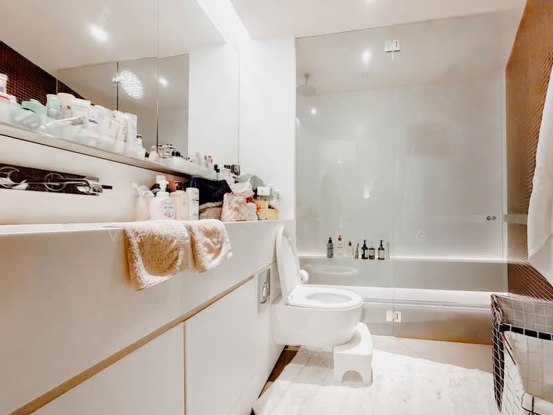 Killiney 118, 118 Killiney Road, 2 Bedrooms, 926 sqft, Condominium For Sale, by Vannessa Kong, 500234413 - Bathroom - PropertyGuru.com.sg