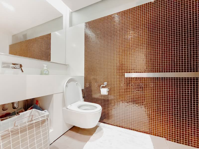 Killiney 118, 118 Killiney Road, 2 Bedrooms, 926 sqft, Condominium For Sale, by Vannessa Kong, 500234413 - Bathroom - PropertyGuru.com.sg