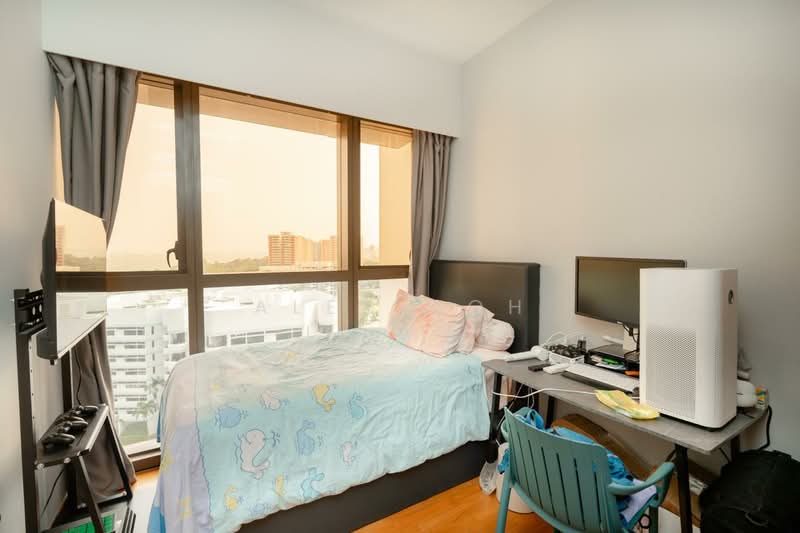 Seaside Residences, 10 Siglap Link, 3 Bedrooms, 1,087 sqft, Apartment For Sale, by Alex Goh, 500234417 - Bedroom - PropertyGuru.com.sg