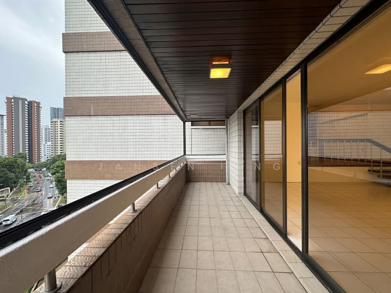 The Cairnhill, 4 Cairnhill Rise, 4 Bedrooms, 2,800 sqft, Condominium For Rent, by Jansen Feng, 500234442 - Balcony - PropertyGuru.com.sg