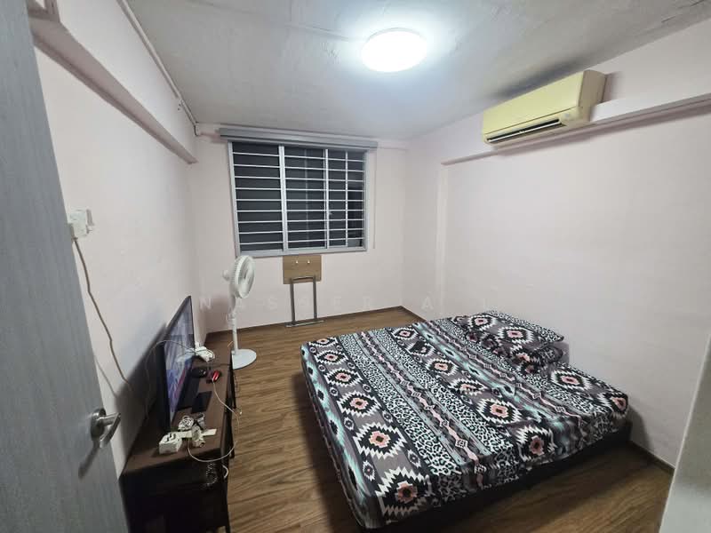 324 Bukit Batok Street 33, 324 Bukit Batok Street 33, 2 Bedrooms, 689 sqft, HDB Flat For Sale, by Nasser A L, 500234448 - Common Bedroom - PropertyGuru.com.sg