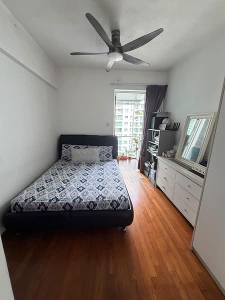 Cote D'Azur, 66 Marine Parade Road, 3 Bedrooms, 1,324 sqft, Condominium For Rent, by Ben K, 500234450 - Bedroom - PropertyGuru.com.sg