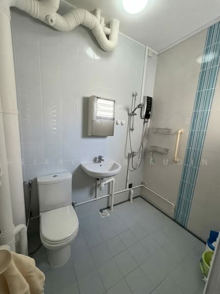 291 Tampines Street 22, 291 Tampines Street 22, Room Rental, 150 sqft, HDB Flat For Rent, by Heikal Shafrudin, 500234452 - PropertyGuru.com.sg