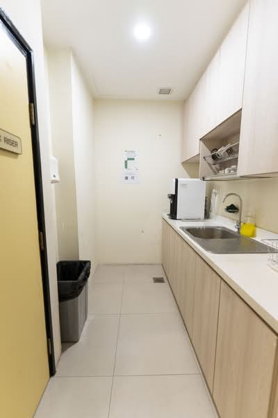 SLF Building, 510 Thomson Road, Newton / Novena, 9,273 sqft, Office For Rent, by Ivy Tham, 500234456 - Pantry - CommercialGuru.com.sg