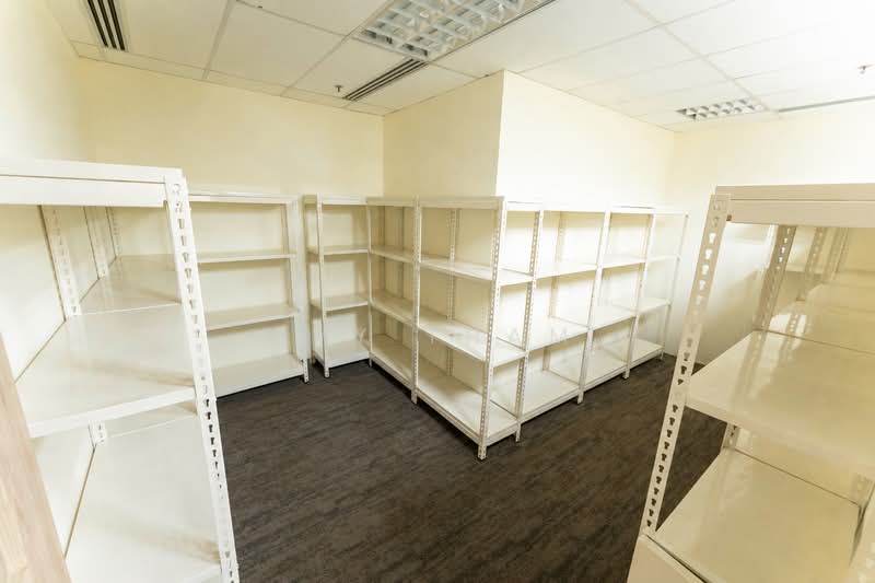 SLF Building, 510 Thomson Road, Newton / Novena, 9,273 sqft, Office For Rent, by Ivy Tham, 500234456 - Storage 1 - CommercialGuru.com.sg