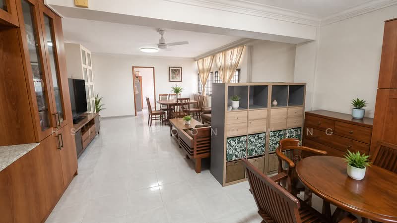 42 Circuit Road, 42 Circuit Road, 4 Bedrooms, 1,345 sqft, HDB Flat For Sale, by Hsien Loong Wong, 500234480 - Living Room - PropertyGuru.com.sg