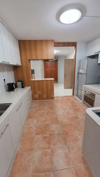 42 Circuit Road, 42 Circuit Road, 4 Bedrooms, 1,345 sqft, HDB Flat For Sale, by Hsien Loong Wong, 500234480 - Kitchen - PropertyGuru.com.sg