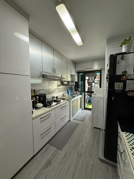 534 Woodlands Drive 14, 534 Woodlands Drive 14, 3 Bedrooms, 1,130 sqft, HDB Flat For Sale, by Rusydi Yusoff, 500234486 - Kitchen - PropertyGuru.com.sg