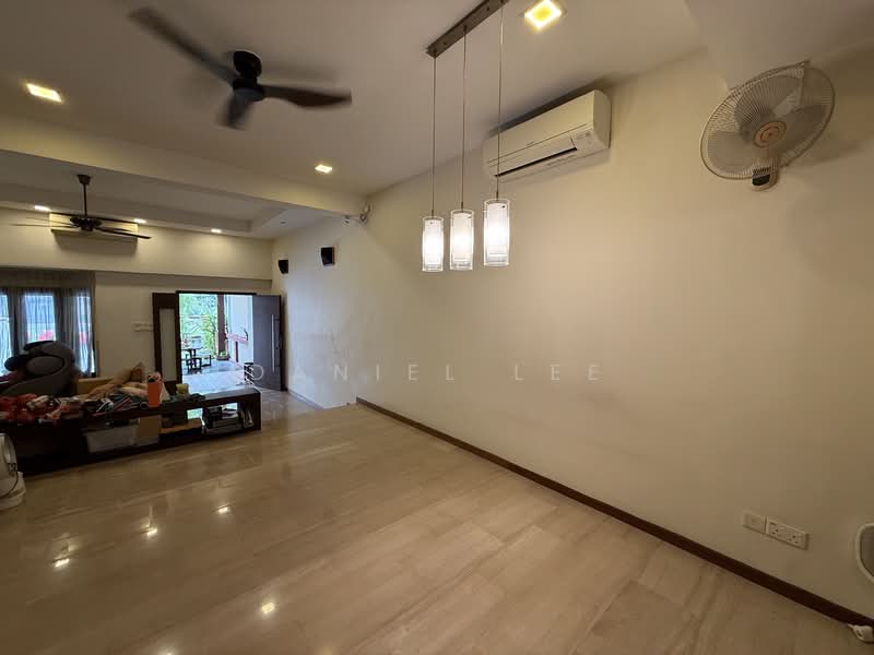 Spacious 5-Bedroom Terrace Home with Red-Brick Attic | Fudu Park, Fudu Walk, 5 Bedrooms, 2,400 sqft, Terraced House For Rent, by Daniel Lee, 500234502 - PropertyGuru.com.sg