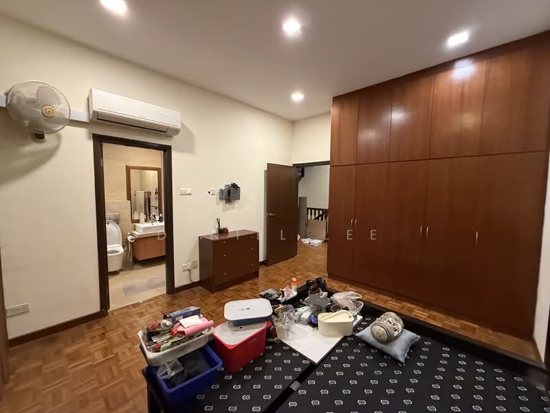 Spacious 5-Bedroom Terrace Home with Red-Brick Attic | Fudu Park, Fudu Walk, 5 Bedrooms, 2,400 sqft, Terraced House For Rent, by Daniel Lee, 500234502 - PropertyGuru.com.sg