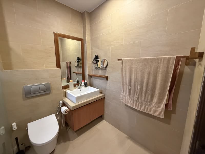 Spacious 5-Bedroom Terrace Home with Red-Brick Attic | Fudu Park, Fudu Walk, 5 Bedrooms, 2,400 sqft, Terraced House For Rent, by Daniel Lee, 500234502 - PropertyGuru.com.sg