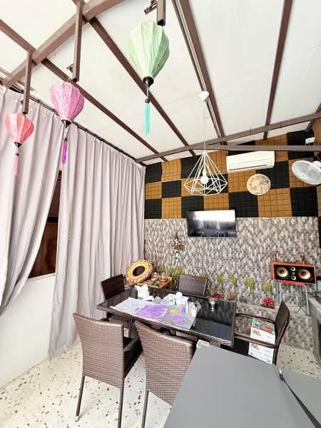 Sembawang Villas, Sembawang place, 5 Bedrooms, 4,000 sqft, Semi-Detached House For Sale, by Esther Zou, 500234510 - Interior - PropertyGuru.com.sg
