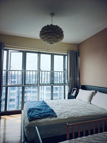 Lakeholmz, 82 Corporation Road, 5 Bedrooms, 2,454 sqft, Condominium For Sale, by Wilson Kong, 500234512 - Bedroom - PropertyGuru.com.sg