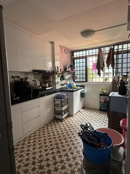 503 Bedok North Street 3, 503 Bedok North Street 3, 2 Bedrooms, 635 sqft, HDB Flat For Sale, by Lisa Chua, 500234515 - Kitchen - PropertyGuru.com.sg