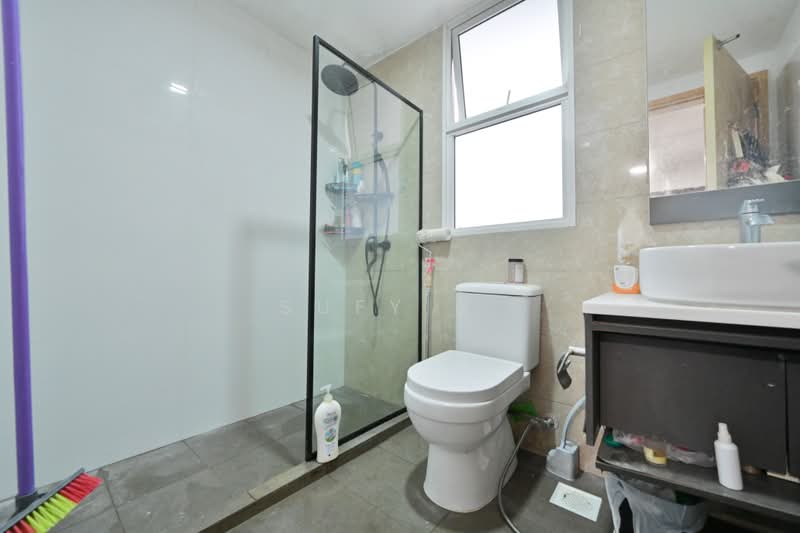 Forestville, 42 Woodlands Drive 16, 3 Bedrooms, 1,033 sqft, Condominium For Sale, by Sufy B., 500234516 - Master Bathroom - PropertyGuru.com.sg