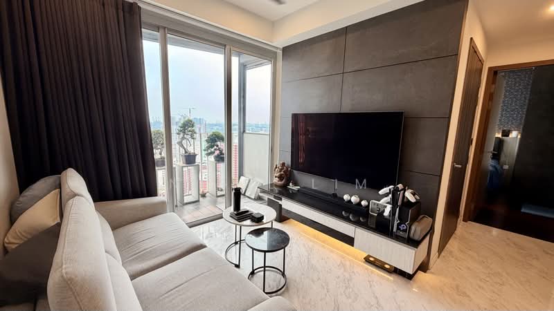 Queens Peak, 1 Dundee Road, 3 Bedrooms, 807 sqft, Condominium For Sale, by Nigel Lim, 500234520 - Living Room - PropertyGuru.com.sg