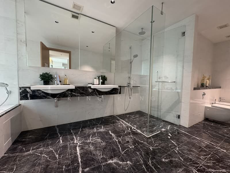 One Shenton, 1 Shenton Way, 4 Bedrooms, 6,674 sqft, Condominium For Sale, by King Kong, 500234525 - Bathroom - PropertyGuru.com.sg