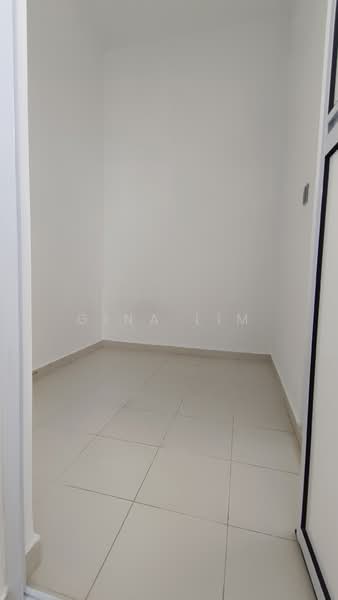 Suites @ Cairnhill, 138 Cairnhill Road, 3 Bedrooms, 1,507 sqft, Condominium For Rent, by Gina Lim, 500234534 - Utility Room - PropertyGuru.com.sg