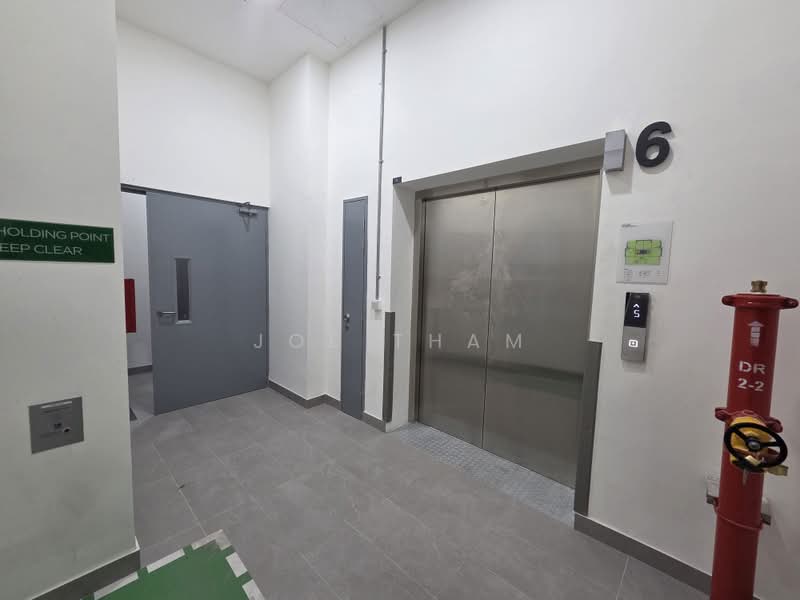 Space 18, 18 Lorong Ampas, Balestier / Toa Payoh, 1,765 sqft, Light Industrial (B1) For Rent, by Joe Tham, 500234536 - Corridor - CommercialGuru.com.sg