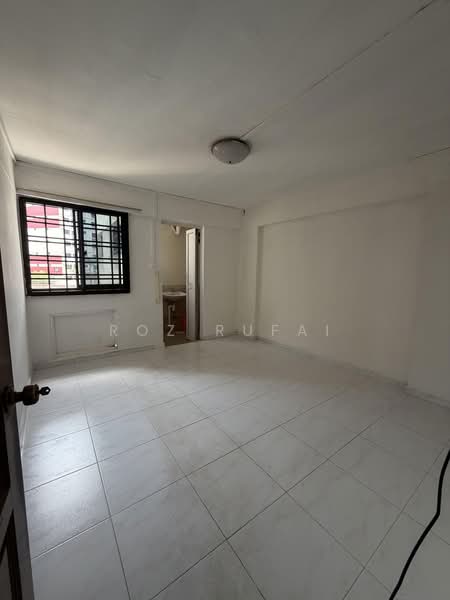 315 Bukit Batok Street 32, 315 Bukit Batok Street 32, 3 Bedrooms, 904 sqft, HDB Flat For Sale, by Roz Rufai, 500234548 - PropertyGuru.com.sg