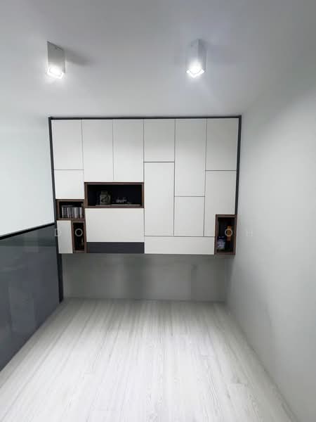 Lake Grande, 8 Jurong Lake Link, 1 Bedroom, 657 sqft, Condominium For Sale, by Dominic Loh, 500234559 - Loft - PropertyGuru.com.sg