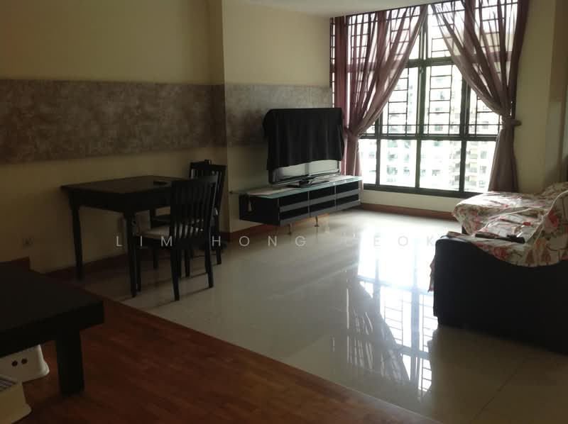 626 Senja Road, 626 Senja Road, 3 Bedrooms, 1,184 sqft, HDB Flat For Rent, by Lim Hong Geok, 500234567 - Living Room - PropertyGuru.com.sg