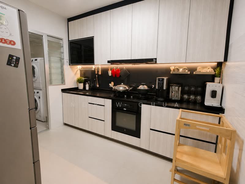 82B Circuit Road, 82B Circuit Road, 3 Bedrooms, 1,001 sqft, HDB Flat For Sale, by Andrew Chua, 500234586 - Kitchen - PropertyGuru.com.sg