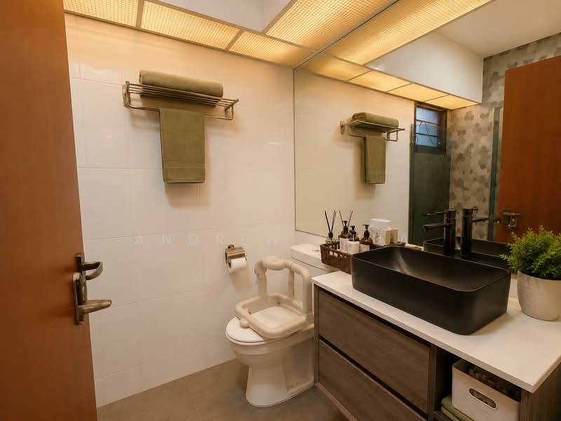 82B Circuit Road, 82B Circuit Road, 3 Bedrooms, 1,001 sqft, HDB Flat For Sale, by Andrew Chua, 500234586 - Bathroom - PropertyGuru.com.sg