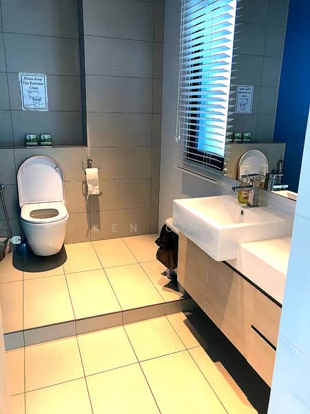 UB. One, 81 Ubi Avenue 4, Eunos / Geylang / Paya Lebar, 2,687 sqft, Office For Sale, by Ken Cai, 500234591 - Bathroom 1 - CommercialGuru.com.sg