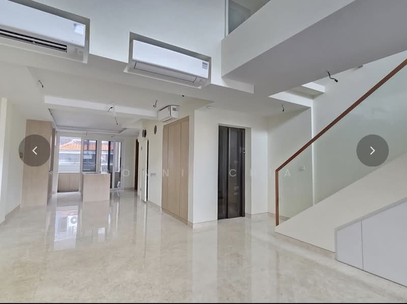 Norma terrace, East Coast / Marine Parade, 5 Bedrooms, 4,200 sqft, Terraced House For Sale, by Ronnie Chia, 500234612 - Living Room - PropertyGuru.com.sg
