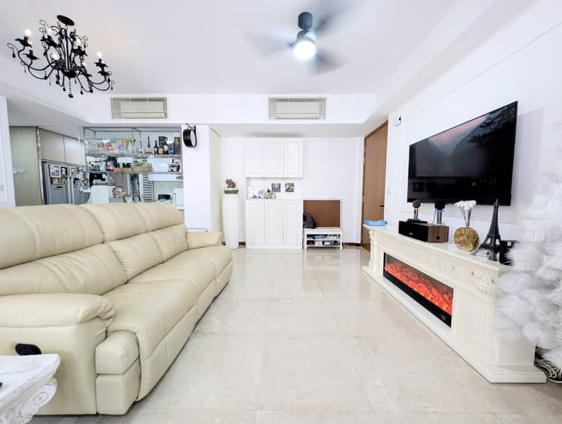 Watertown, 77 Punggol Central, 3 Bedrooms, 1,109 sqft, Condominium For Sale, by Ray Lee, 500234617 - Living Room - PropertyGuru.com.sg