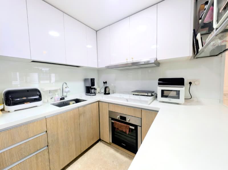 Watertown, 77 Punggol Central, 3 Bedrooms, 1,109 sqft, Condominium For Sale, by Ray Lee, 500234617 - Kitchen - PropertyGuru.com.sg