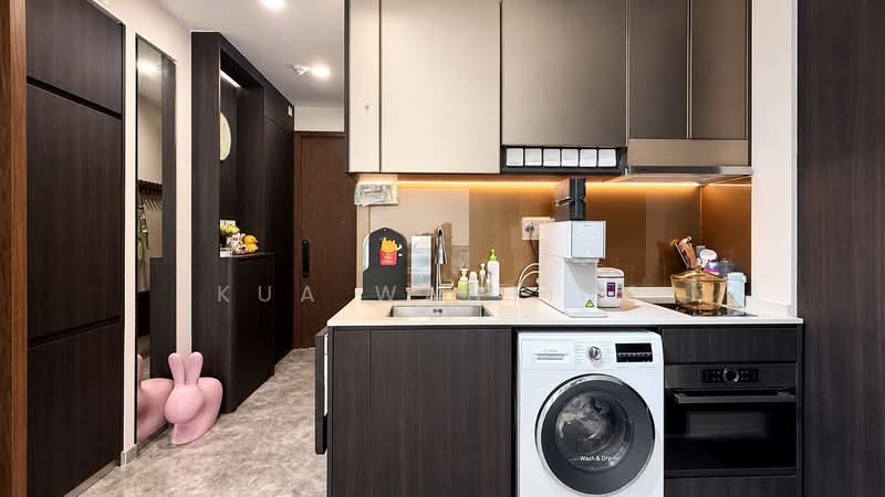 Mooi Residences, 139 Holland Road, 2 Bedrooms, 603 sqft, Condominium For Sale, by Kua WanTing, 500234629 - Kitchen - PropertyGuru.com.sg