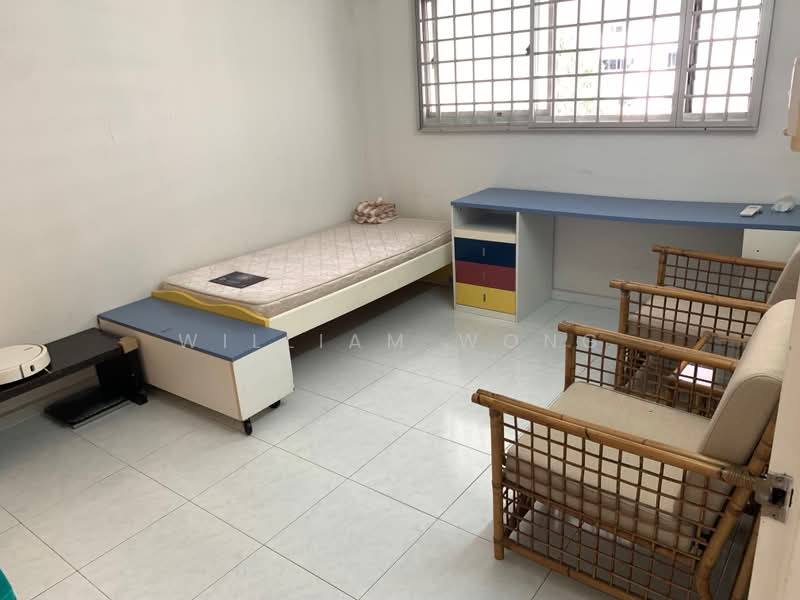 206 Bukit Batok Street 21, 206 Bukit Batok Street 21, 2 Bedrooms, 785 sqft, HDB Flat For Sale, by William Wong, 500234651 - Bedroom - PropertyGuru.com.sg