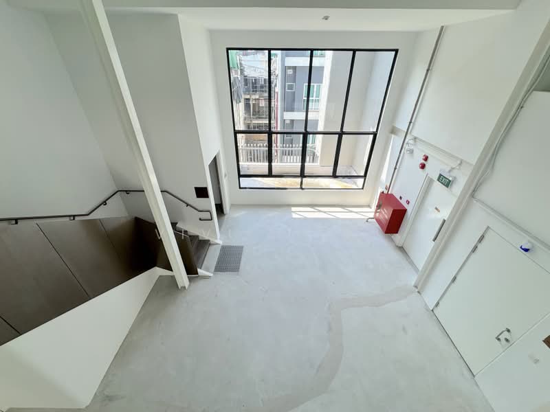 Brand New with Lift | North Canal Road, Clarke Quay, North Canal Road/ Clarke Quay/ Carpenter Street/ Hongkong Street/ Raffles Place, 3,158 sqft, Shop / Shophouse For Rent, by Vivien Tan, 500234658 - Interior - CommercialGuru.com.sg
