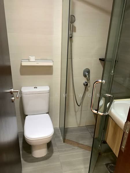 NottingHill Suites, 29A Toh Tuck Road, 1 Bedroom, 527 sqft, Apartment For Sale, by William Wong, 500234666 - Bathroom - PropertyGuru.com.sg