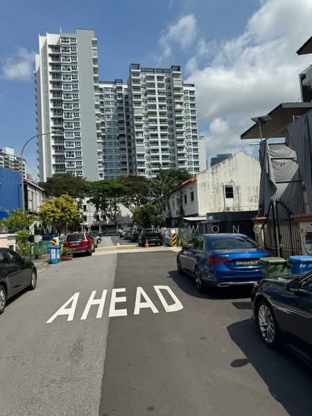 Cambridge Road, Cambridge Road, 3 Bedrooms, 986 sqft, Walk-up Apartment For Sale, by William Wong, 500234677 - Exterior - PropertyGuru.com.sg