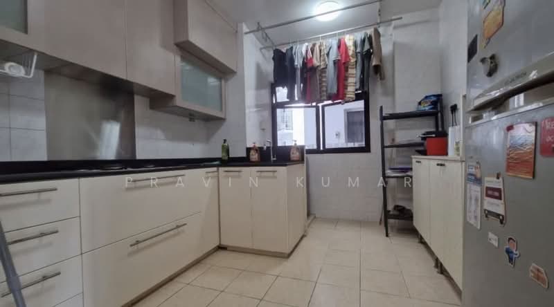 108C Mcnair Road, 108C Mcnair Road, 3 Bedrooms, 925 sqft, HDB Flat For Sale, by Pravin Kumar, 500234679 - Kitchen - PropertyGuru.com.sg