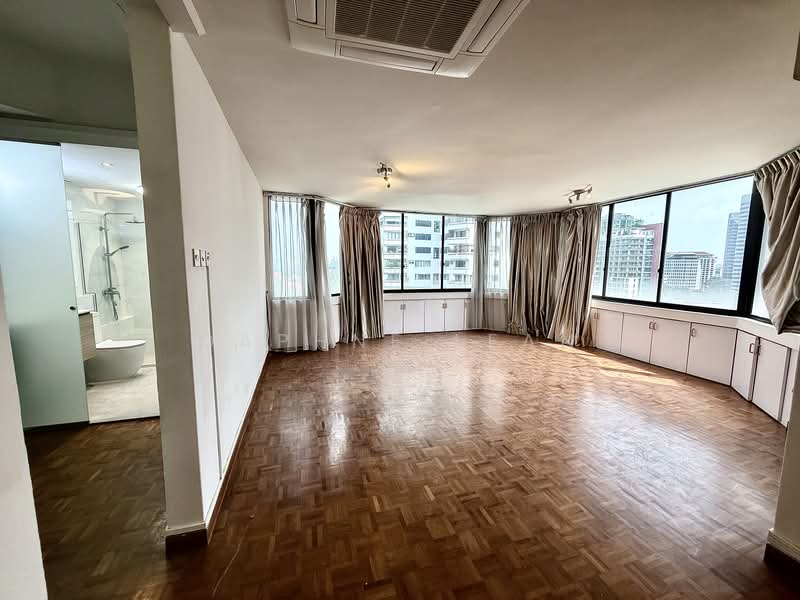 Beverly Hill, 61 Grange Road, 4 Bedrooms, 3,778 sqft, Condominium For Rent, by Daphne Lean, 500234681 - Bathroom - PropertyGuru.com.sg