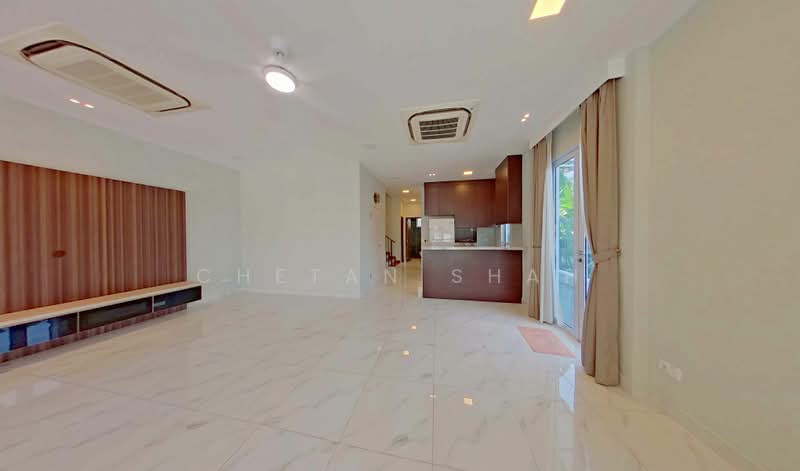 walmer drive, Walmer Drive, 5 Bedrooms, 2,004 sqft, Semi-Detached House For Rent, by Chetan Shah, 500234687 - Living Room - PropertyGuru.com.sg