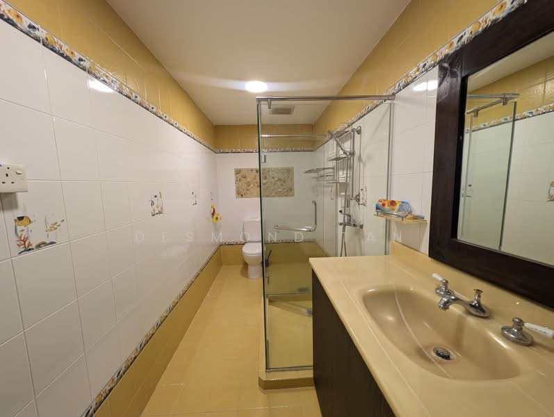 Cascadale, 734 Upper Changi Road East, Bedok / Upper East Coast, Room Rental, 200 sqft, Condominium For Rent, by Desmond Tan, 500234694 - Bathroom - PropertyGuru.com.sg