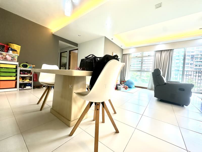 618C Punggol Drive, 618C Punggol Drive, Hougang / Punggol / Sengkang, 3 Bedrooms, 1,270 sqft, HDB Flat For Sale, by Ken Tan, 500234696 - Living Room - PropertyGuru.com.sg