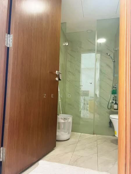 Le Quest, 10 Bukit Batok Street 41, 2 Bedrooms, 732 sqft, Condominium For Rent, by Zeno ., 500234697 - Bathroom - PropertyGuru.com.sg