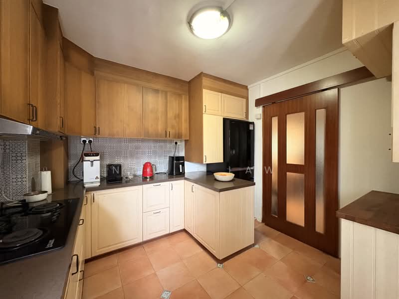 578 Hougang Avenue 4, 578 Hougang Avenue 4, 3 Bedrooms, 1,507 sqft, HDB Flat For Rent, by Nellie Law, 500234710 - Kitchen - PropertyGuru.com.sg