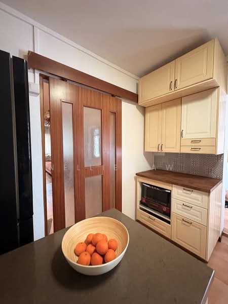 578 Hougang Avenue 4, 578 Hougang Avenue 4, 3 Bedrooms, 1,507 sqft, HDB Flat For Rent, by Nellie Law, 500234710 - Kitchen - PropertyGuru.com.sg