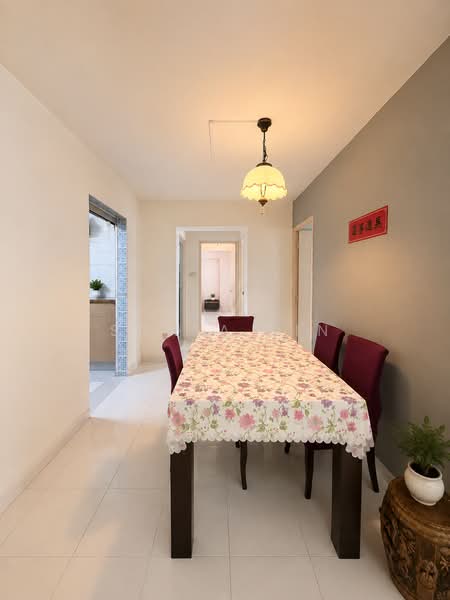 318D Anchorvale Link, 318D Anchorvale Link, 3 Bedrooms, 1,184 sqft, HDB Flat For Sale, by Sonia Lin, 500234726 - Dining Room - PropertyGuru.com.sg