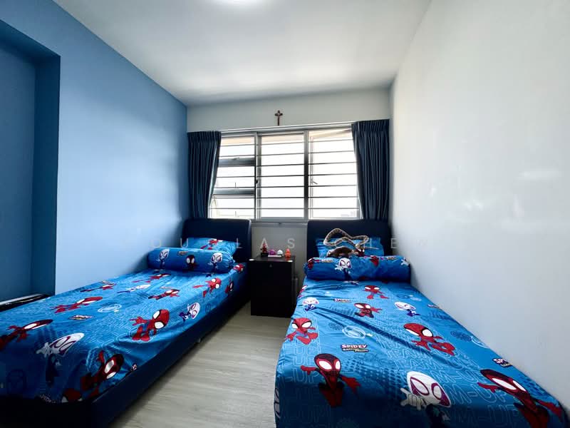 445A Bukit Batok West Avenue 8, 445A Bukit Batok West Avenue 8, 3 Bedrooms, 1,001 sqft, HDB Flat For Sale, by Douglas Chew, 500234740 - Bedroom - PropertyGuru.com.sg