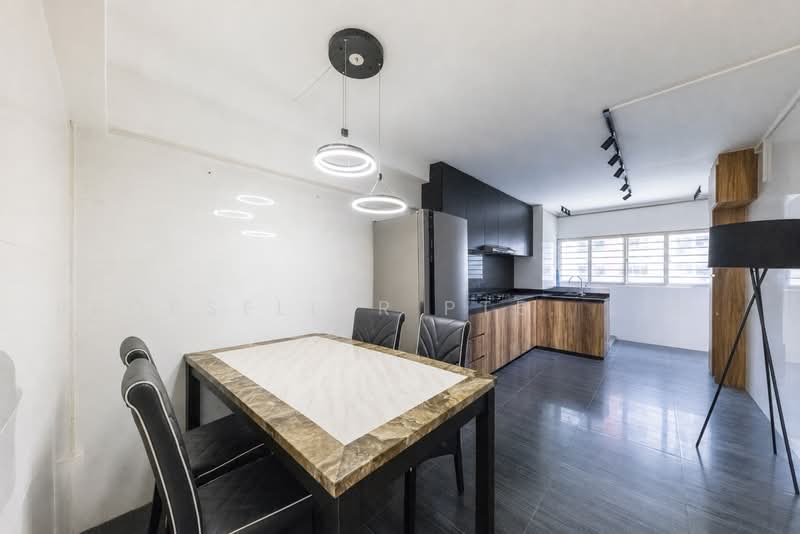 231 Ang Mo Kio Avenue 3, 231 Ang Mo Kio Avenue 3, 3 Bedrooms, 990 sqft, HDB Flat For Sale, by Elaine Wong, 500234750 - Kitchen - PropertyGuru.com.sg