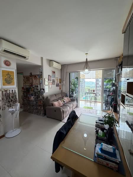 Forestville, 30 Woodlands Drive 16, 2 Bedrooms, 850 sqft, Condominium For Sale, by Karen Tan, 500234752 - Living Room - PropertyGuru.com.sg